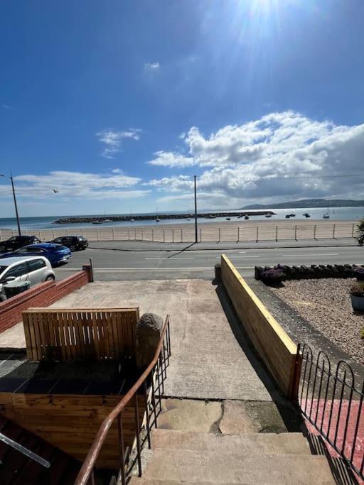 Stunning 2 Bedroom Ground Floor Sea View Apartment Rhos-on-Sea Exterior photo