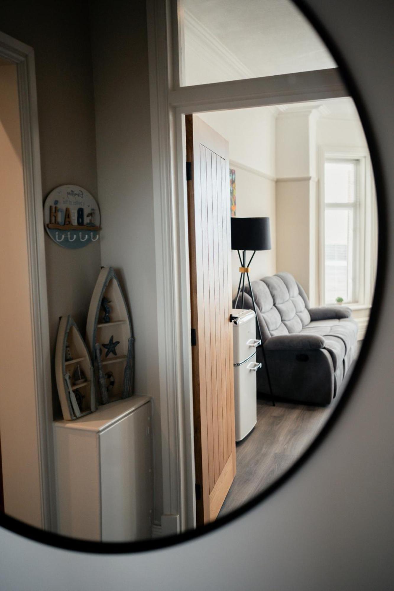 Stunning 2 Bedroom Ground Floor Sea View Apartment Rhos-on-Sea Exterior photo