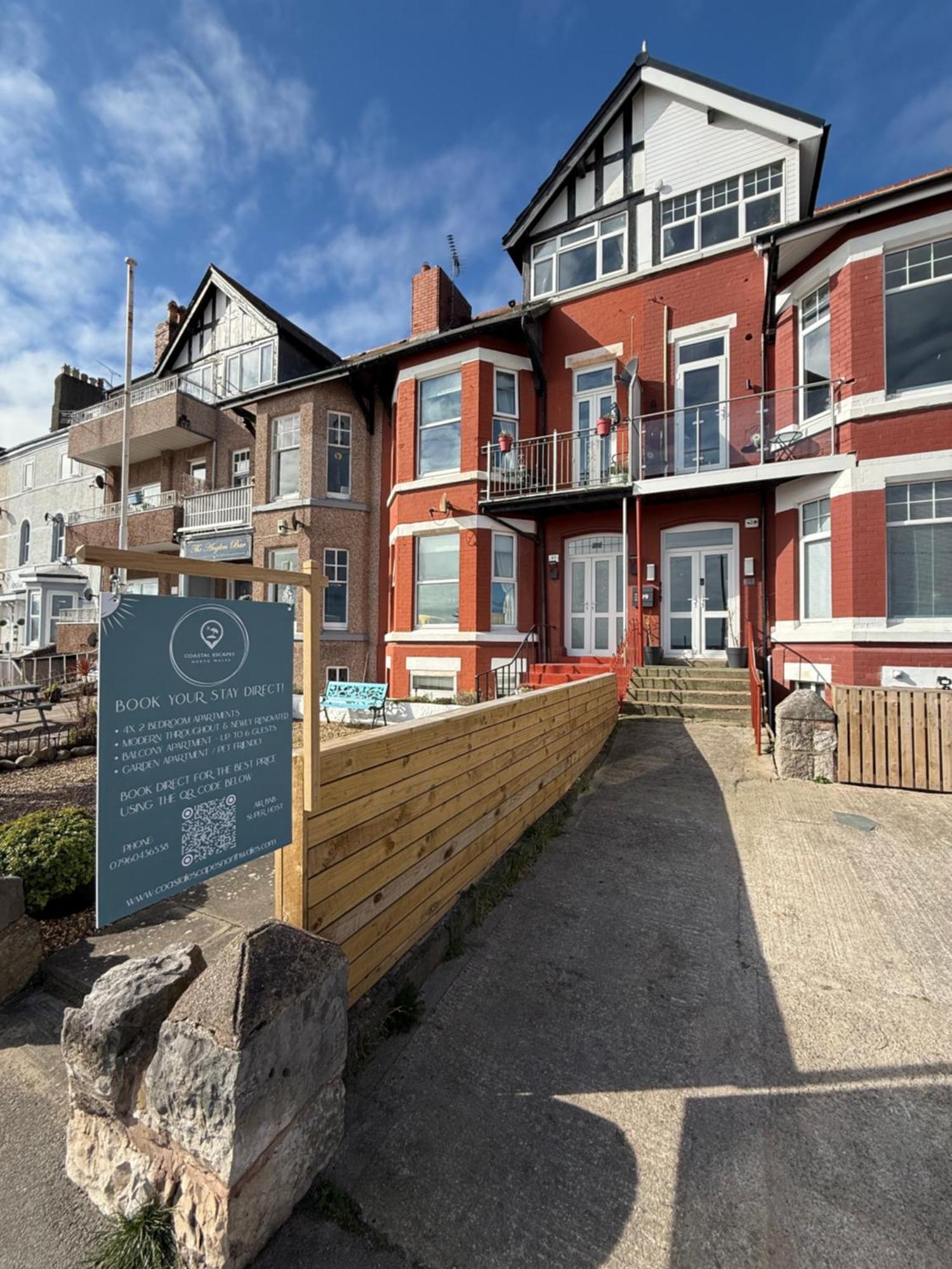 Stunning 2 Bedroom Ground Floor Sea View Apartment Rhos-on-Sea Exterior photo